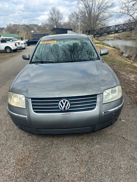 2004 Volkswagen Passat Image 2
