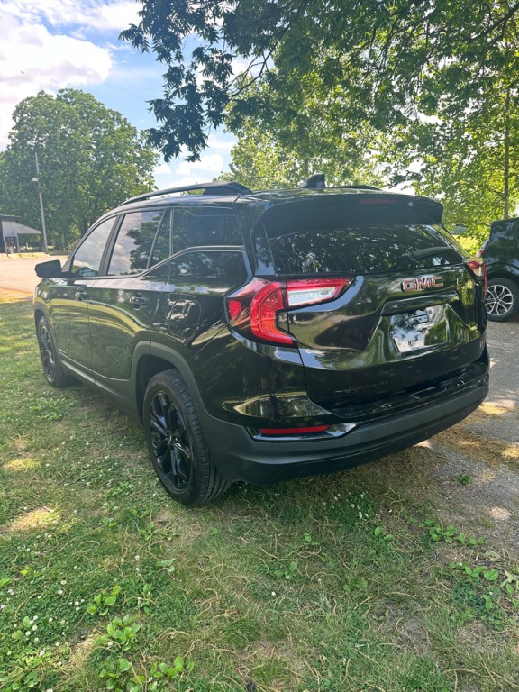 2022 GMC Terrain Image 5