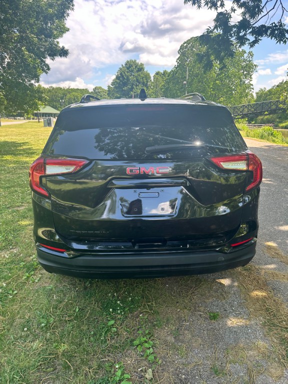 2022 GMC Terrain Image 6