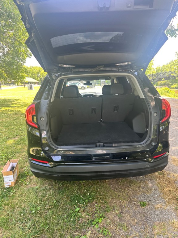 2022 GMC Terrain Image 8