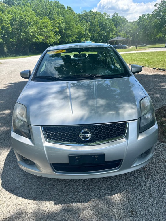 2010 Nissan Sentra Image 2