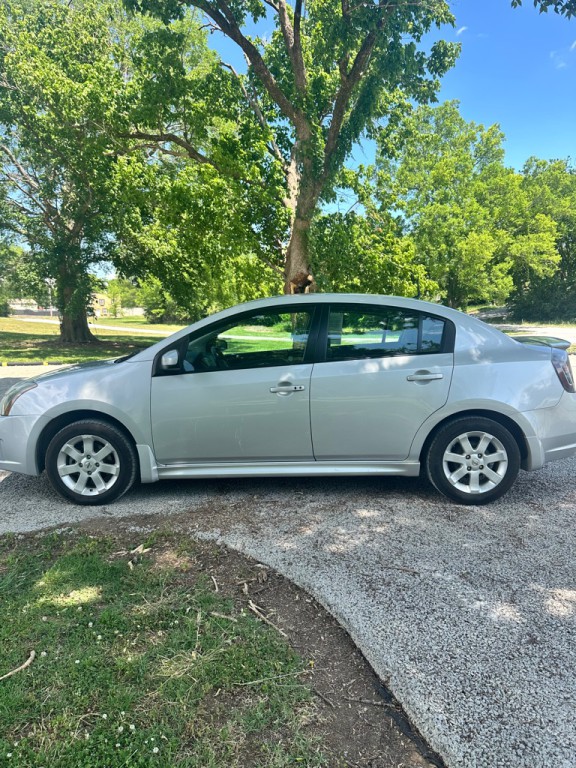 2010 Nissan Sentra Image 4