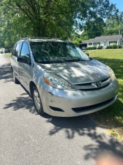 Image for 2010 Toyota Sienna CE ID: 7424228
