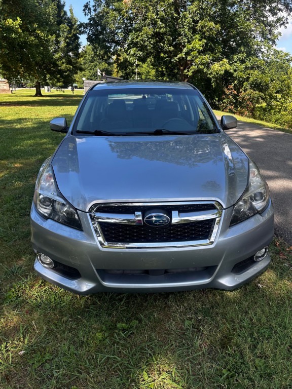 2013 Subaru Legacy Image 2