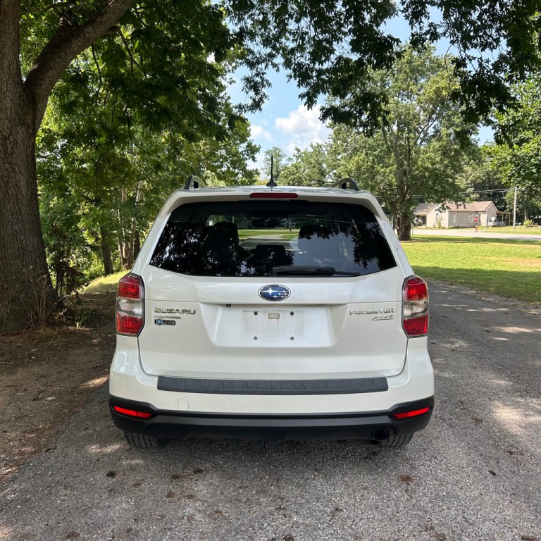 2014 Subaru Forester Image 6