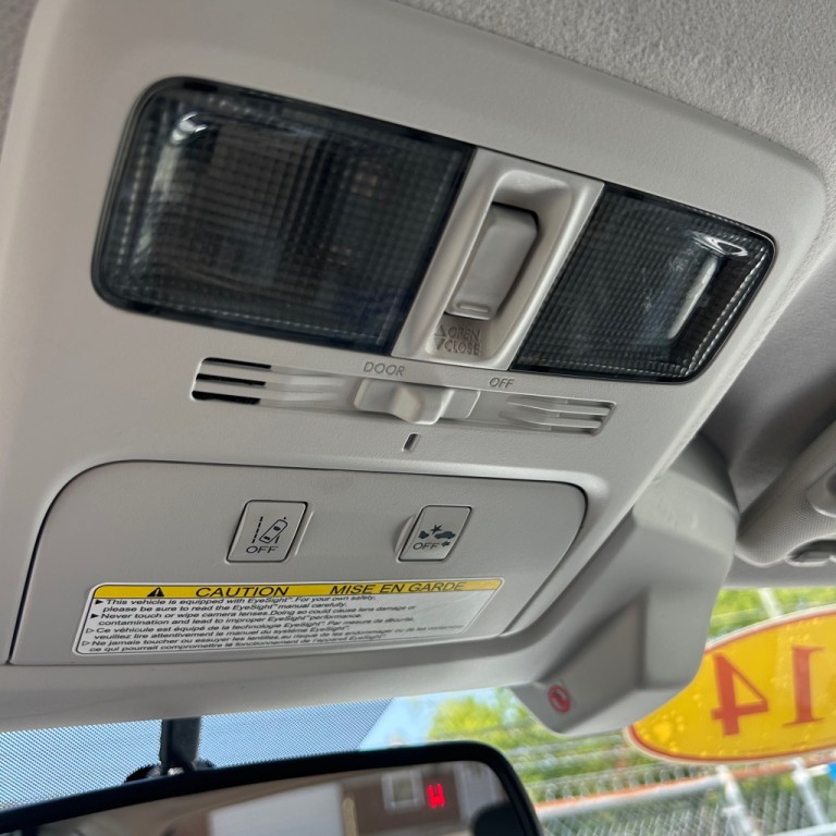 2014 Subaru Forester Image 11