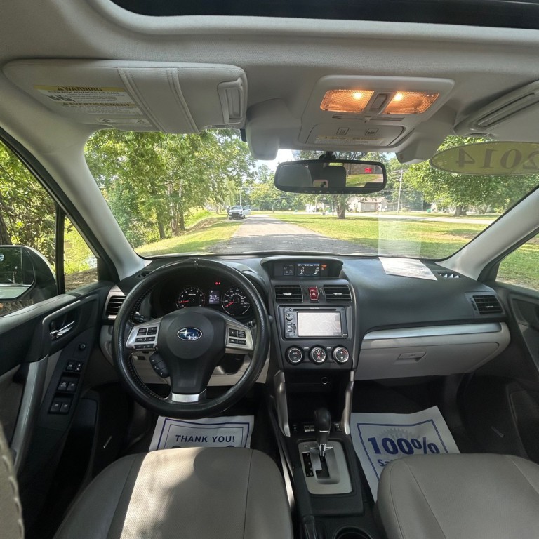2014 Subaru Forester Image 12