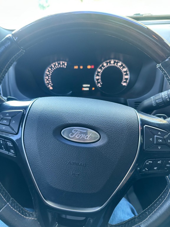 2018 Ford Explorer Image 8