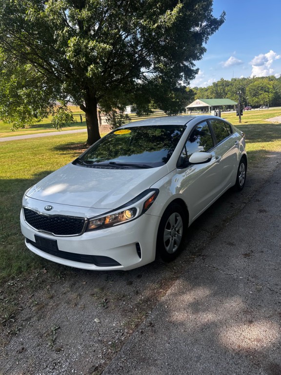 2017 Kia Forte Image 3