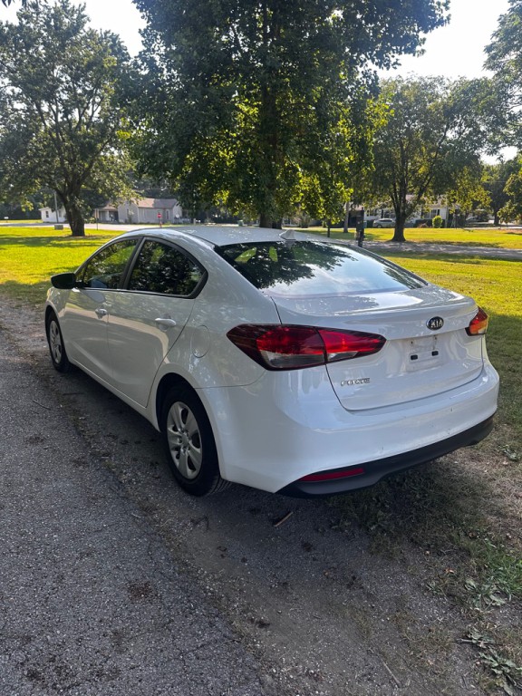 2017 Kia Forte Image 5
