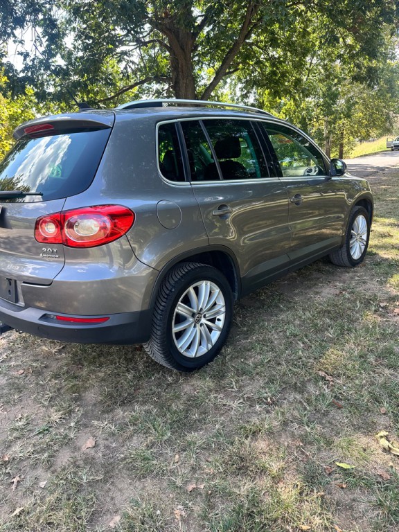 2011 Volkswagen Tiguan Image 7