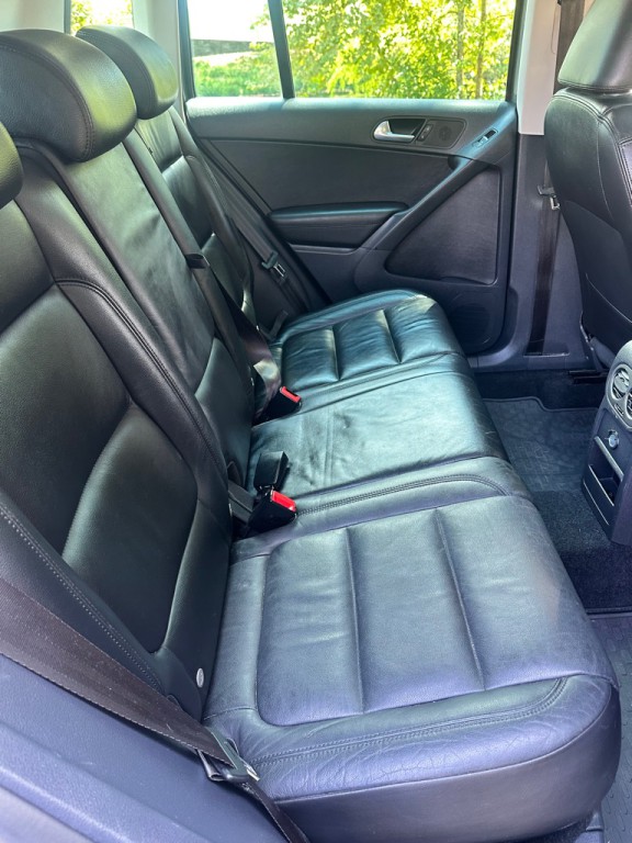2011 Volkswagen Tiguan Image 15