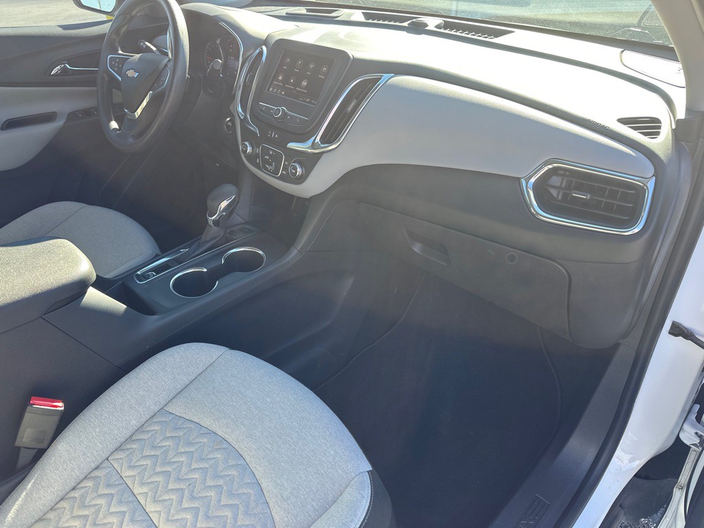 2022 Chevrolet Equinox Image 32