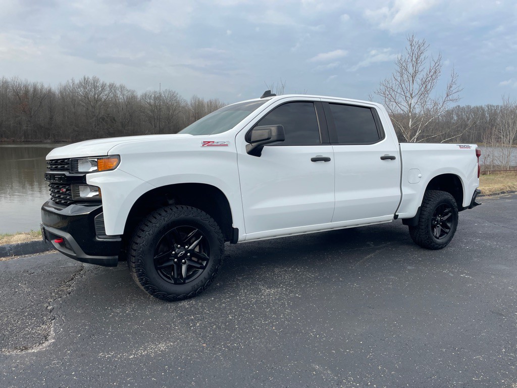 2021 Chevrolet Silverado 1500 Image 2