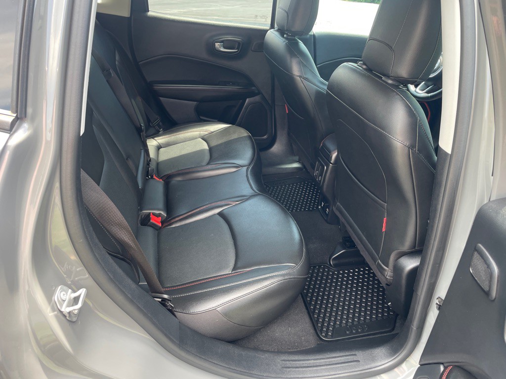 2020 Jeep Compass Image 30