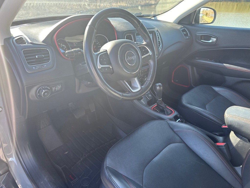 2020 Jeep Compass Image 12