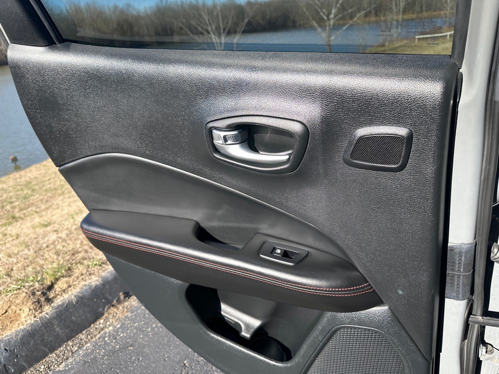 2020 Jeep Compass Image 26