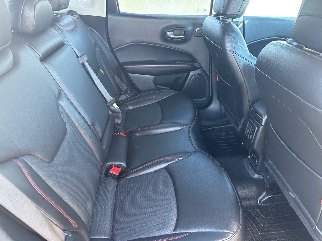 2020 Jeep Compass Image 32