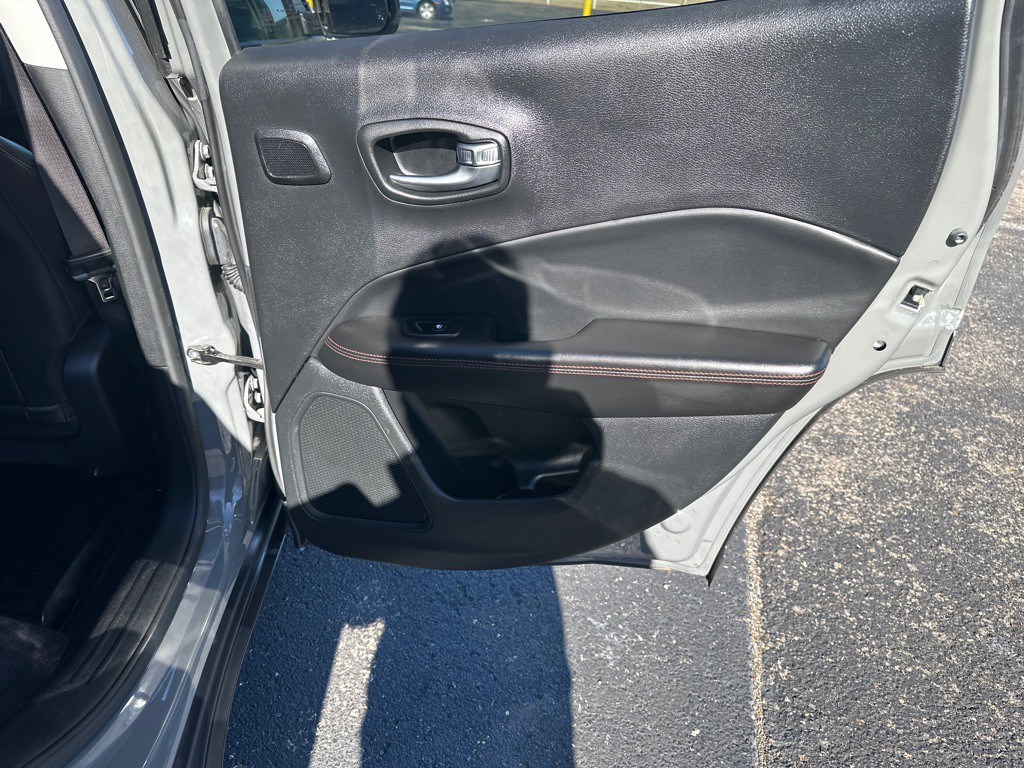 2020 Jeep Compass Image 33