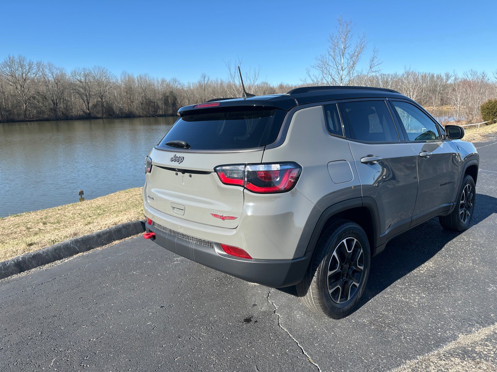 2020 Jeep Compass Image 43
