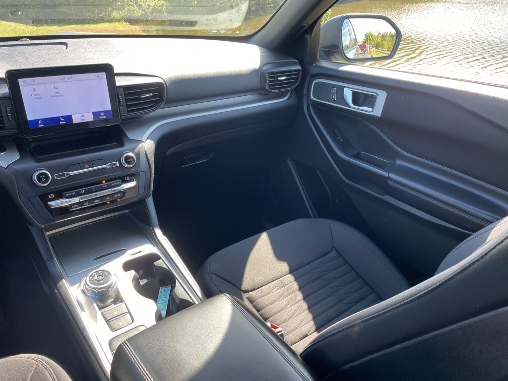 2020 Ford Explorer Image 23