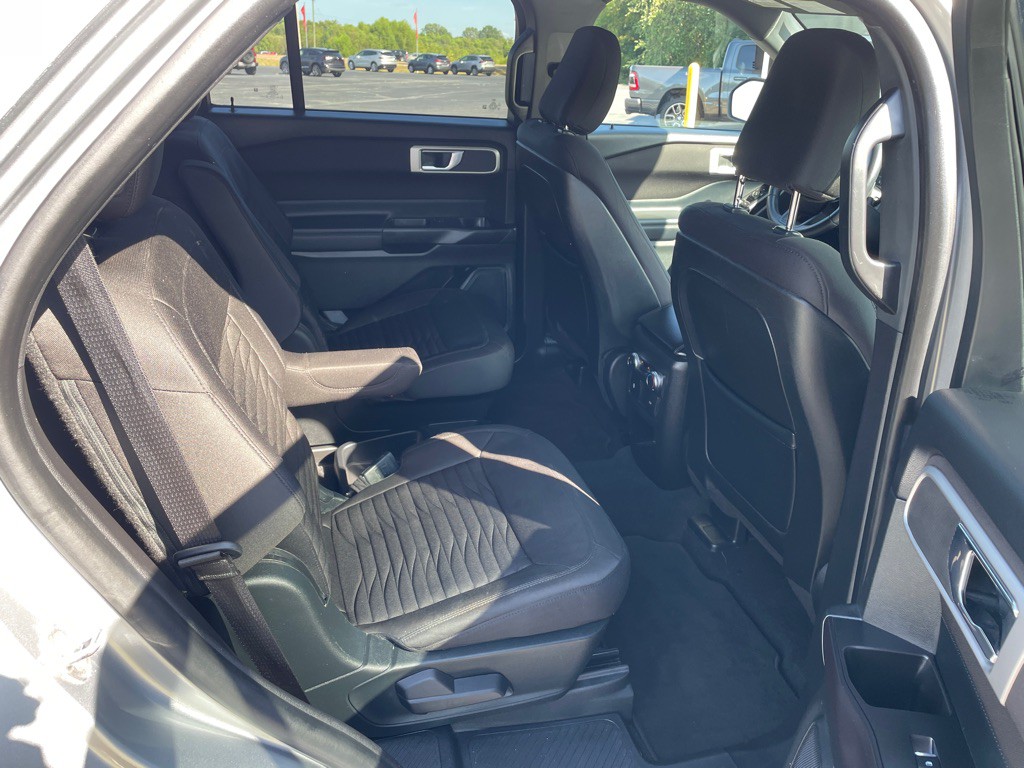 2020 Ford Explorer Image 28