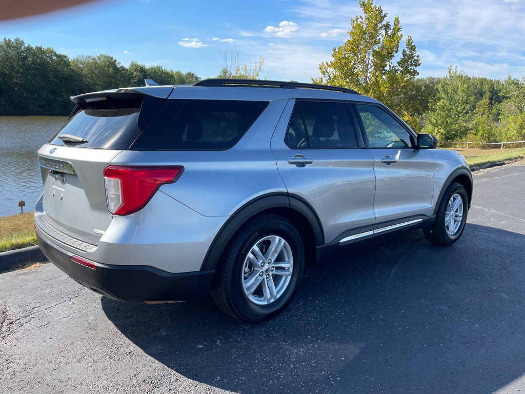 2020 Ford Explorer Image 38