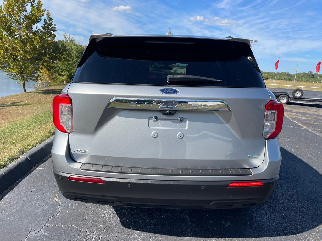 2020 Ford Explorer Image 39