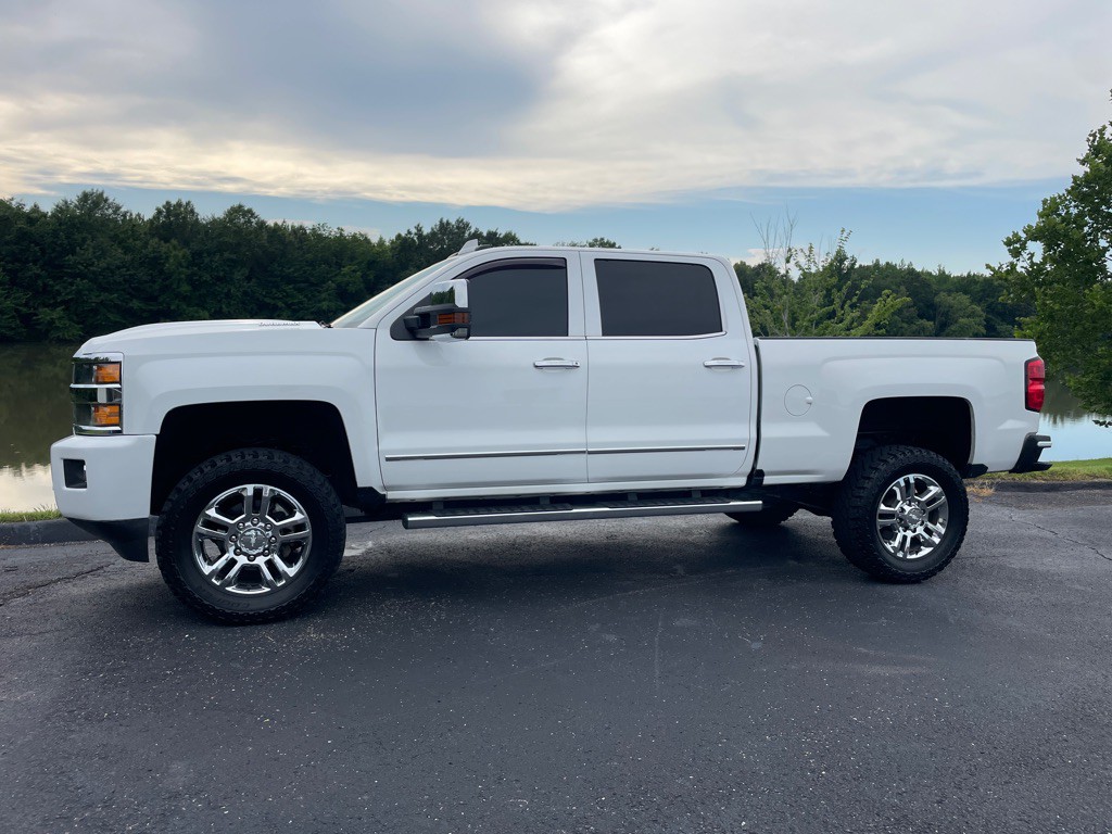 2019 Chevrolet Silverado 1500 Image 3