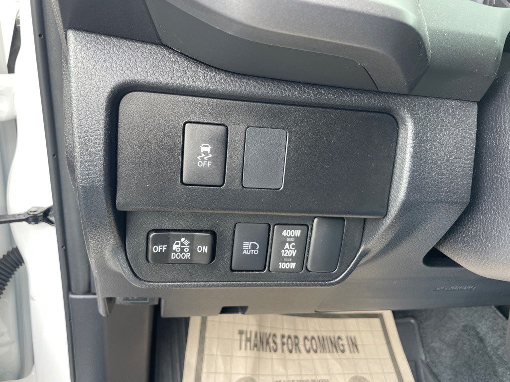 2023 Toyota Tacoma Image 25