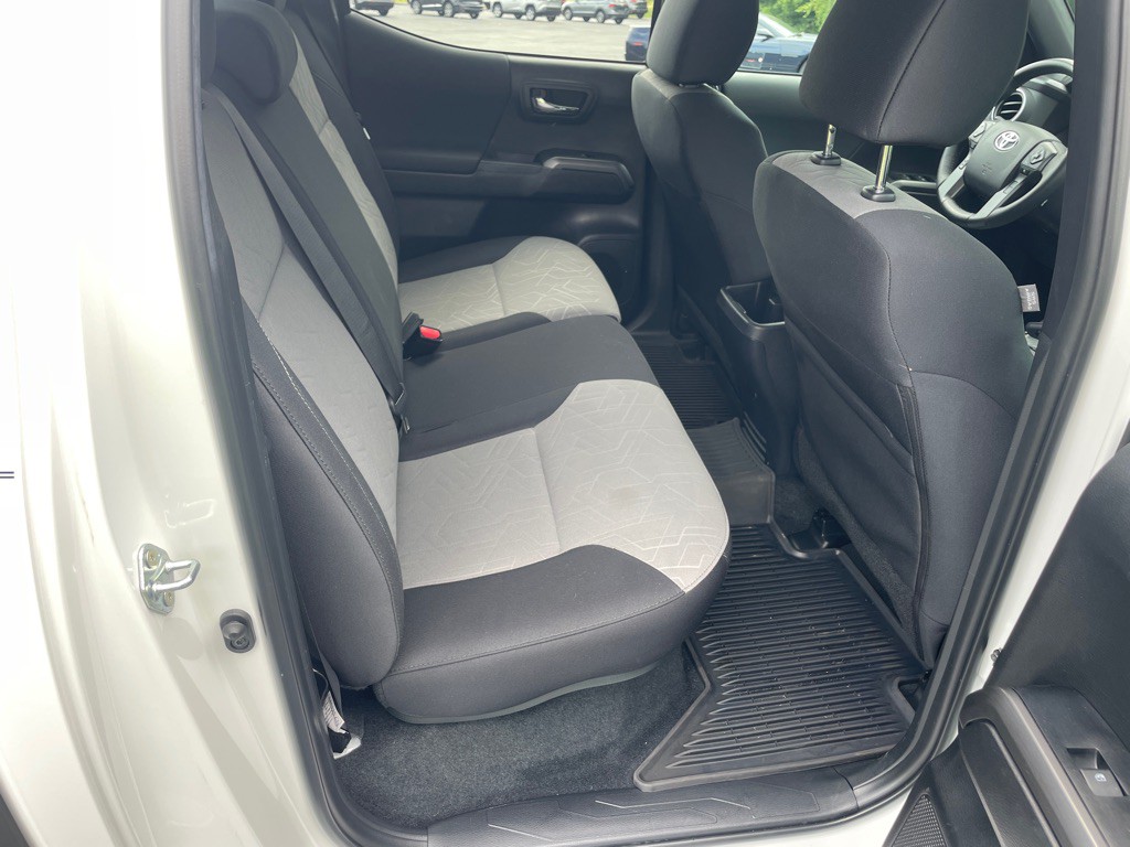 2023 Toyota Tacoma Image 33