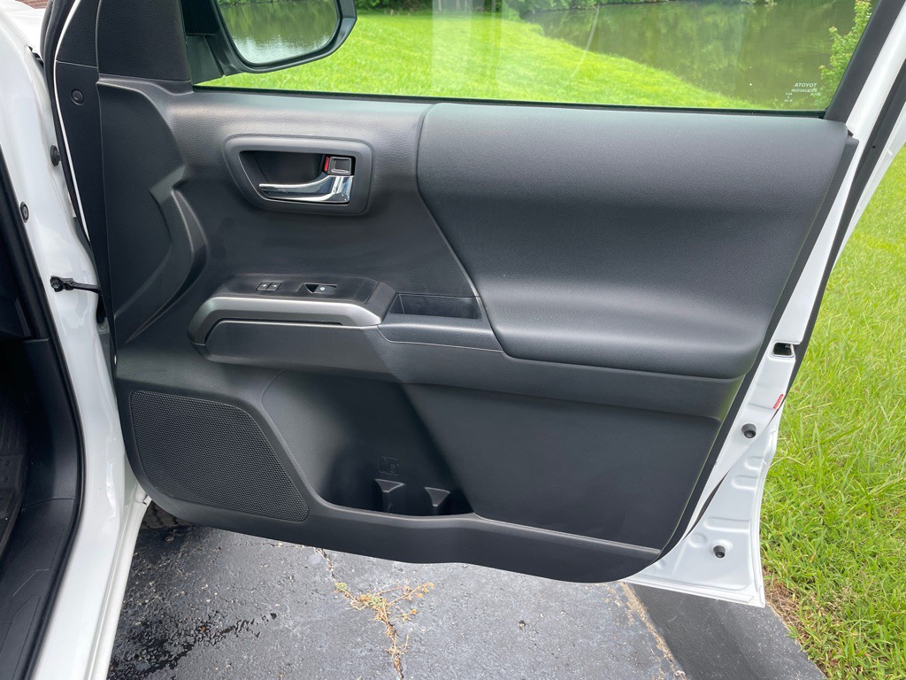 2023 Toyota Tacoma Image 37