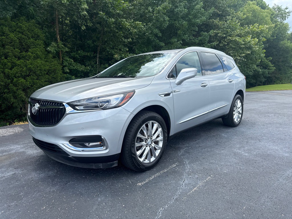 2018 Buick Enclave Image 1