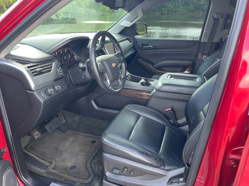2015 Chevrolet Suburban Image 9