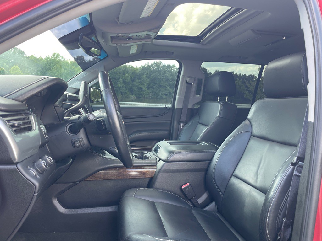 2015 Chevrolet Suburban Image 10