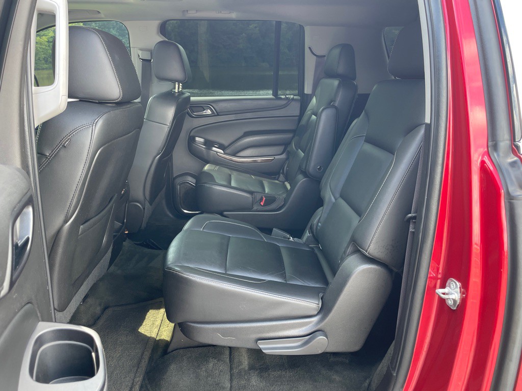 2015 Chevrolet Suburban Image 24