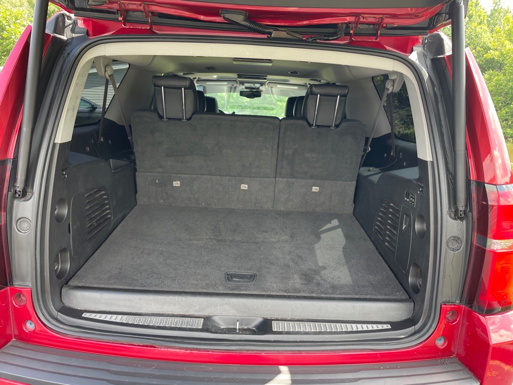 2015 Chevrolet Suburban Image 30