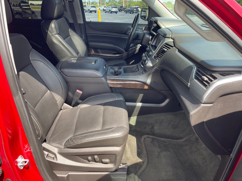 2015 Chevrolet Suburban Image 35