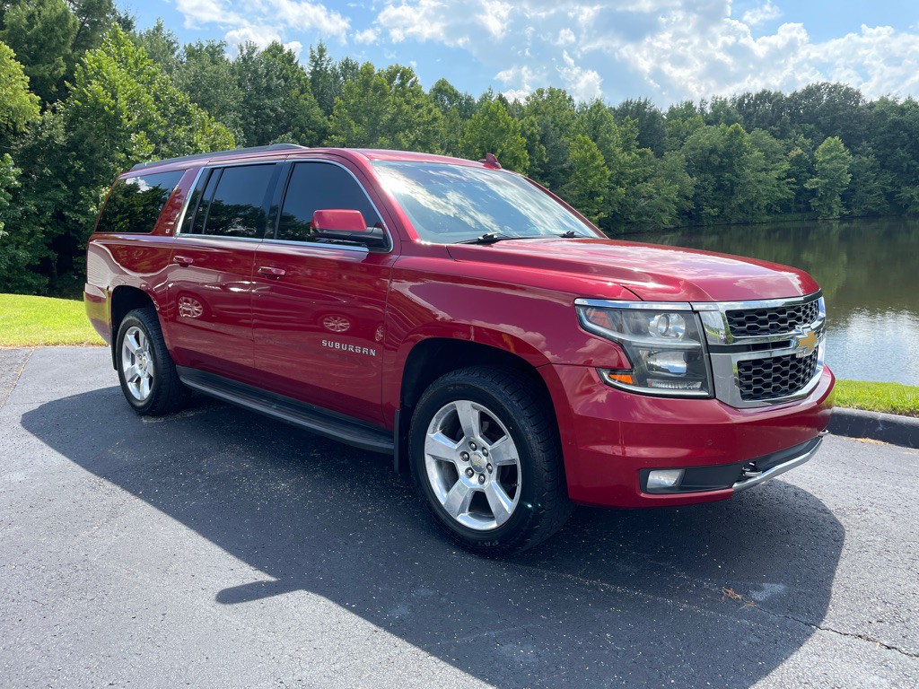 2015 Chevrolet Suburban Image 38