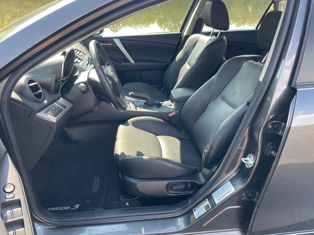 2013 Mazda Mazda3 Image 10