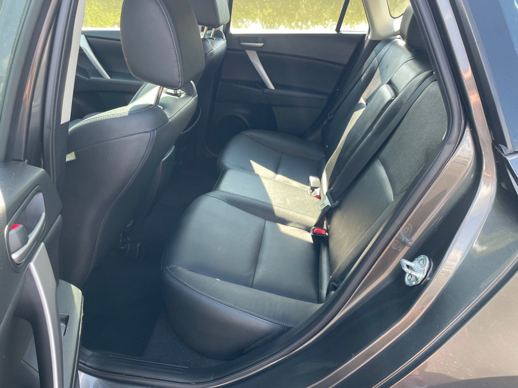 2013 Mazda Mazda3 Image 21