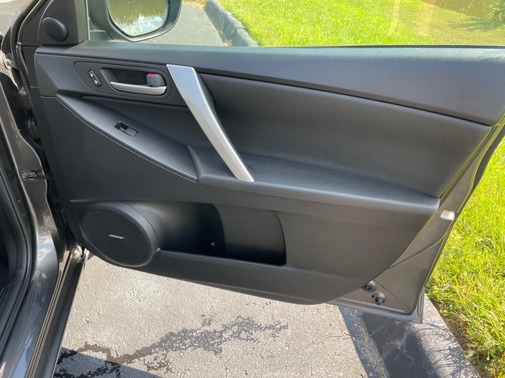 2013 Mazda Mazda3 Image 29