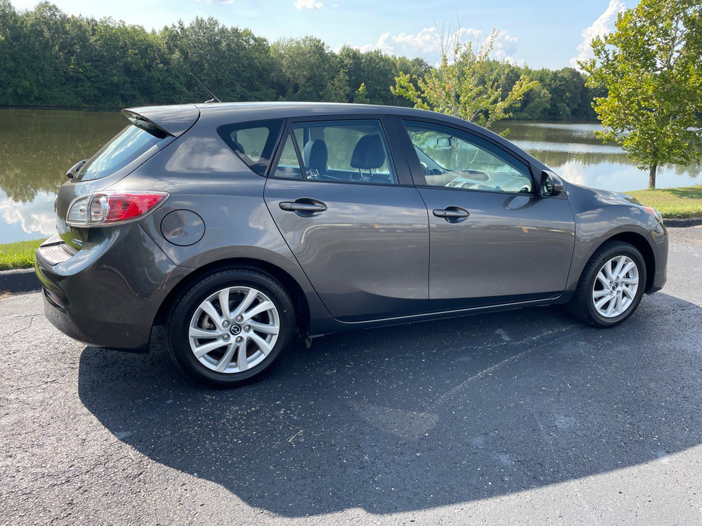 2013 Mazda Mazda3 Image 35
