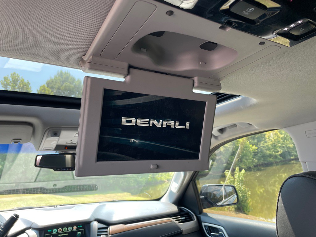 2018 GMC Yukon Image 24