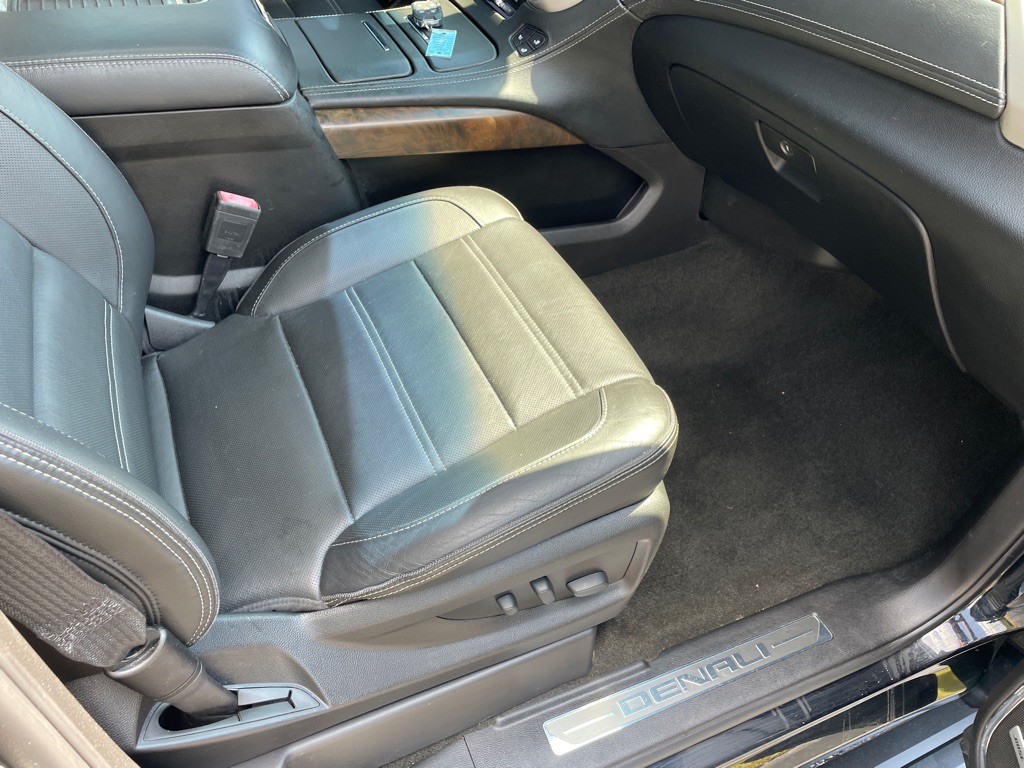 2018 GMC Yukon Image 34