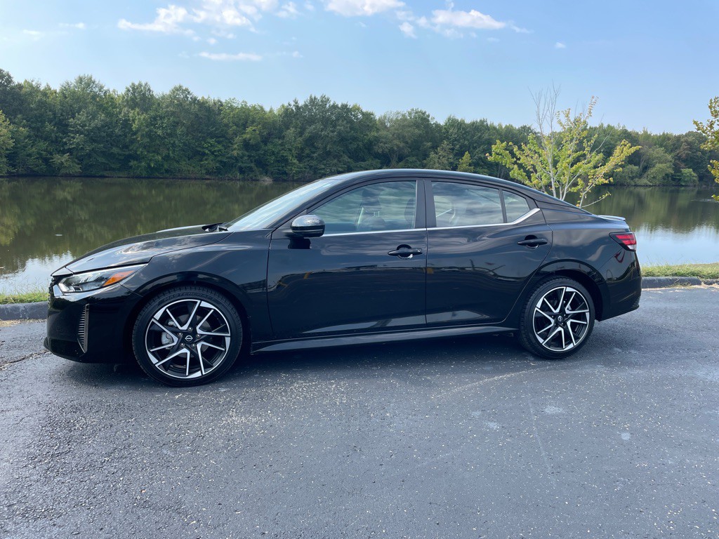 2024 Nissan Sentra Image 3