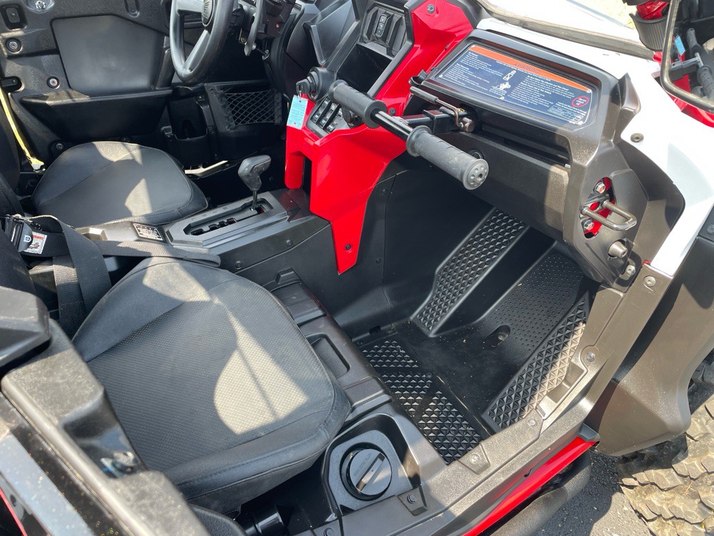 2024 Honda Talon Image 30
