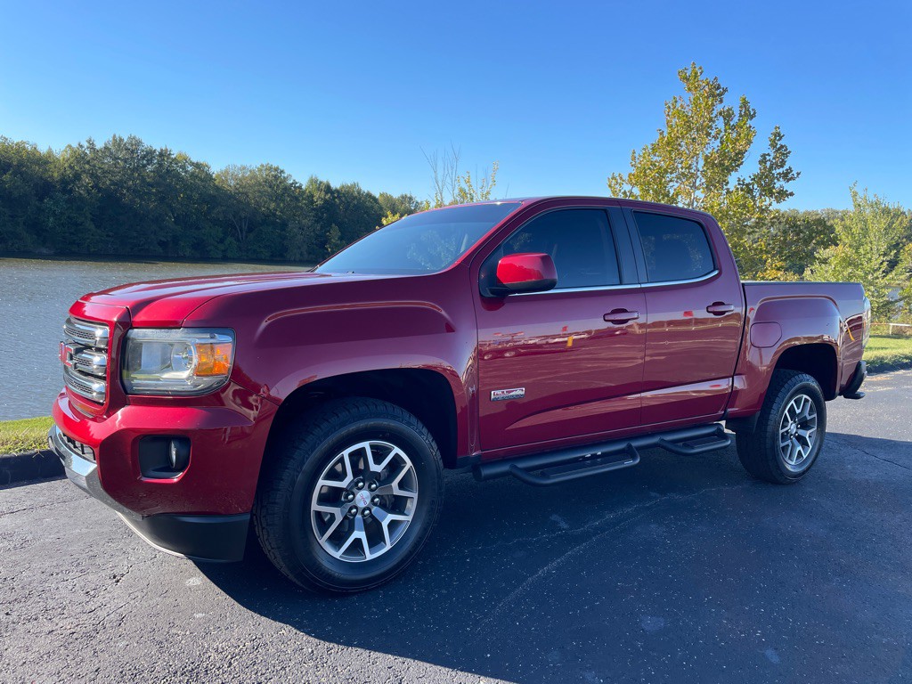 2017 GMC Canyon Image 2