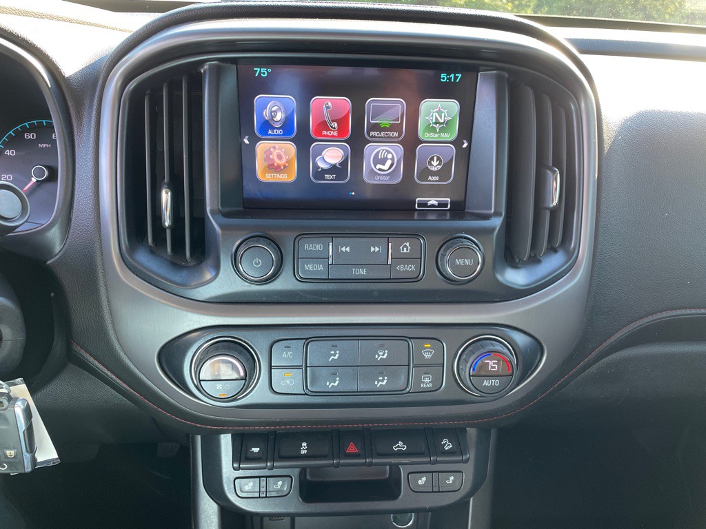 2017 GMC Canyon Image 14