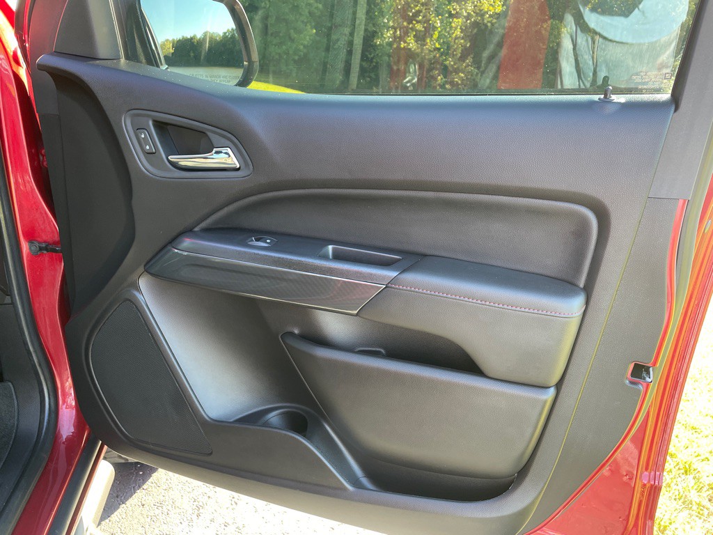 2017 GMC Canyon Image 33